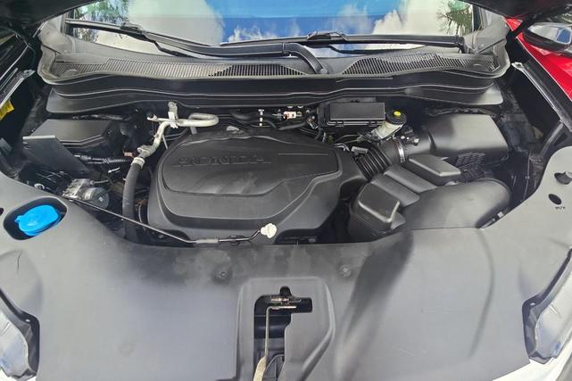 Photo of 2022 Crystal Black Pearl Honda Pilot