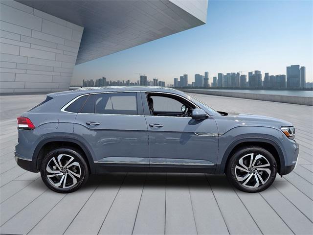 Photo of 2023 Gray Volkswagen Atlas Cross Sport