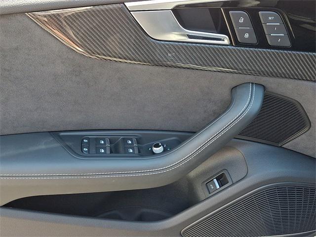 Photo of 2023 Gray Audi RS 5