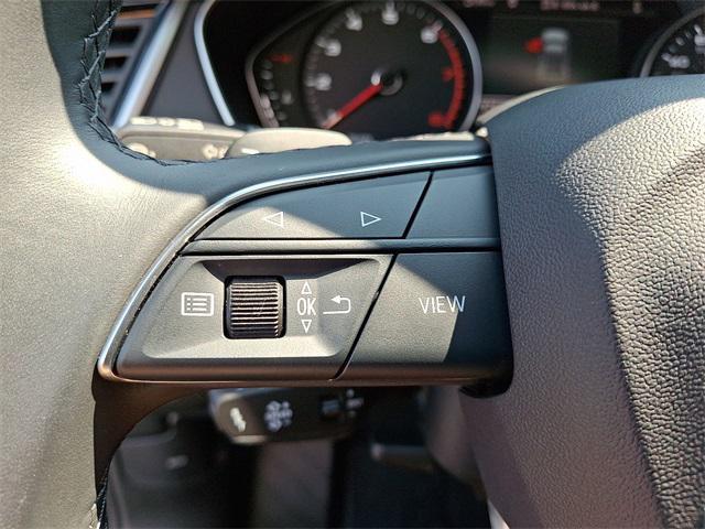 Photo of 2024 Black Metallic Audi Q5