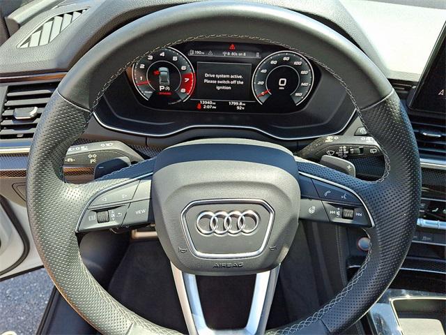 Photo of 2024 Glacier White Metallic Audi SQ5