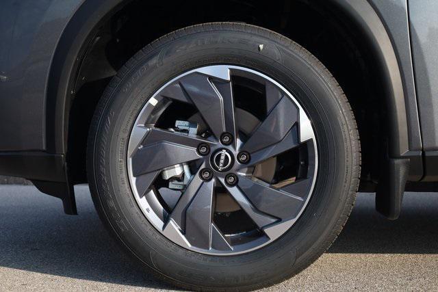 Photo of 2026 Gun Metallic Nissan Rogue