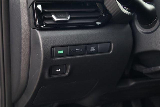 Photo of 2025 Gun Metallic Nissan Sentra