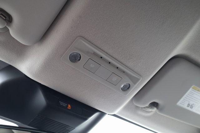 Photo of 2025 Super Black Nissan Kicks