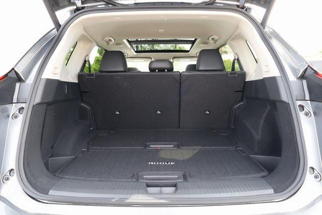 Photo of 2025 Gun Metallic Nissan Rogue