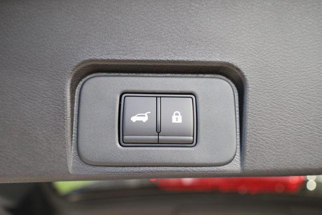 Photo of 2025 Super Black Nissan Rogue