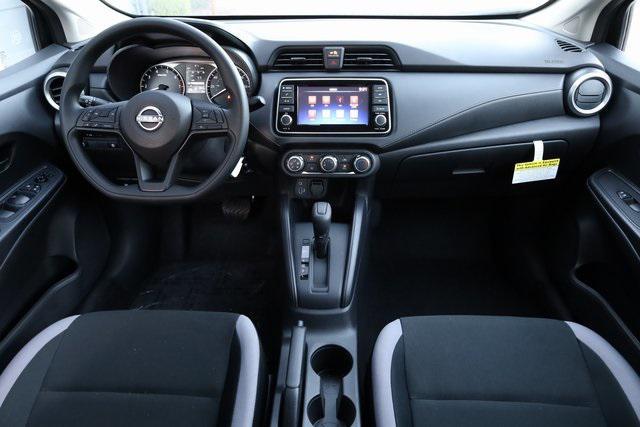 Photo of 2025 Super Black Metallic Nissan Versa