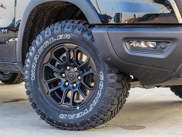 Photo of 2026 Diamond Black Crystal Pearlcoat RAM 1500