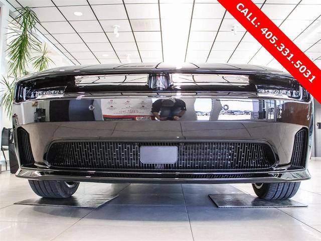 Photo of 2025 Diamond Black Crystal Pearlcoat Dodge Charger Daytona