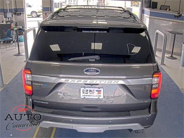 Photo of 2019 Magnetic Ford Expedition