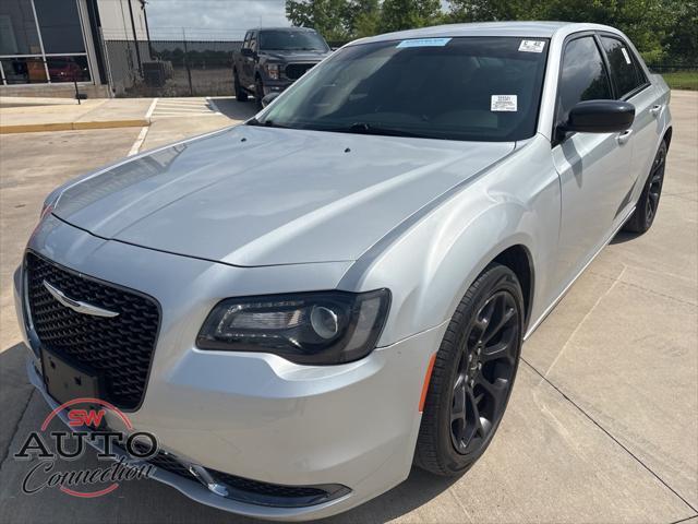 2020 Chrysler 300