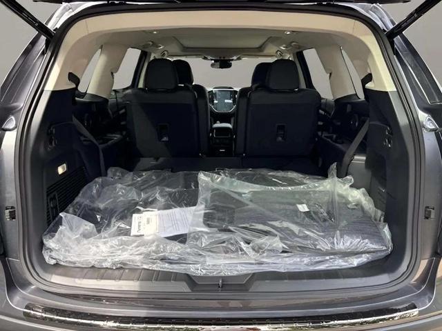 Photo of 2025 Magnetite Gray Subaru Ascent