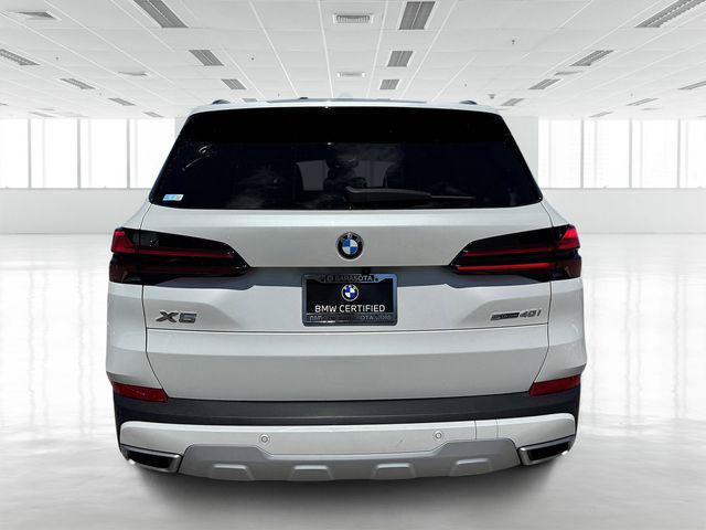 Photo of 2024 Mineral White Metallic BMW X5