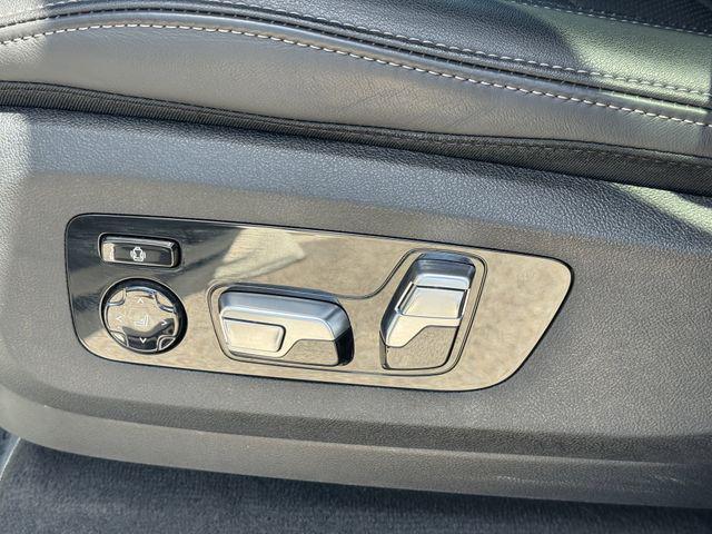 Photo of 2024 Mineral White Metallic BMW X5