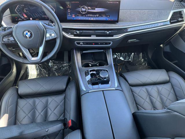 Photo of 2024 Mineral White Metallic BMW X5