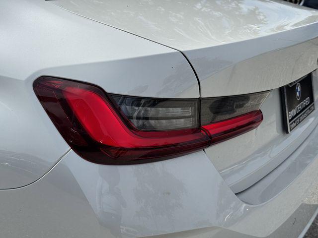 Photo of 2023 Mineral White Metallic BMW 330