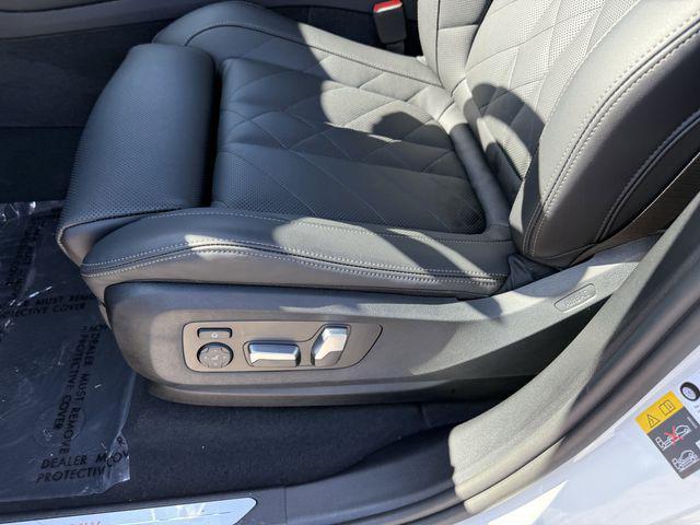 Photo of 2025 Mineral BMW X5 PHEV