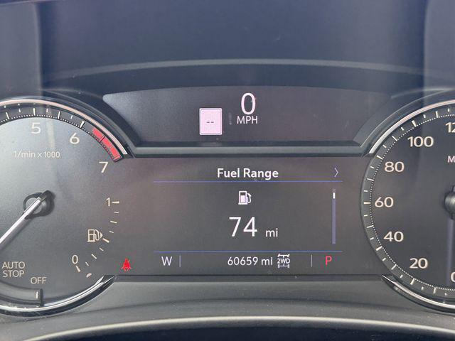 Photo of 2019 Crystal White Tricoat Cadillac XT4
