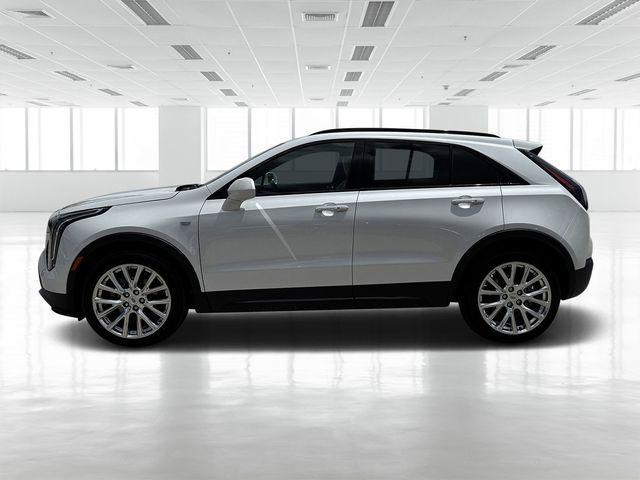 Photo of 2019 Crystal White Tricoat Cadillac XT4