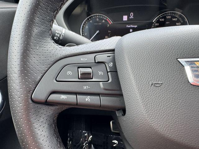 Photo of 2019 Crystal White Tricoat Cadillac XT4