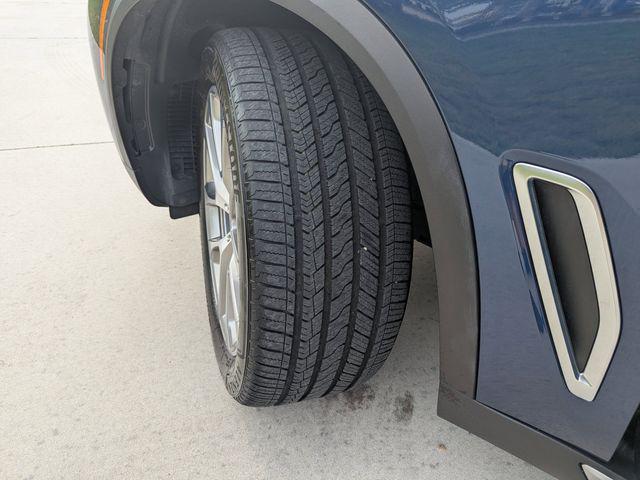 Photo of 2021 Blue Metallic BMW X5