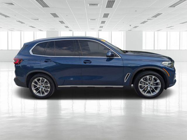 Photo of 2021 Blue Metallic BMW X5