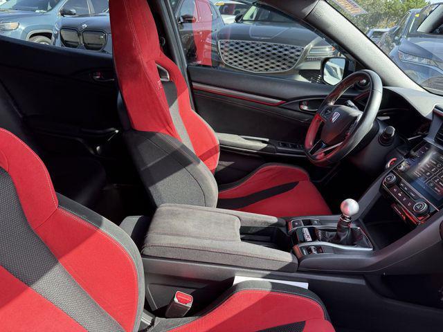 Photo of 2019 Sonic Gray Pearl Honda Civic Type R