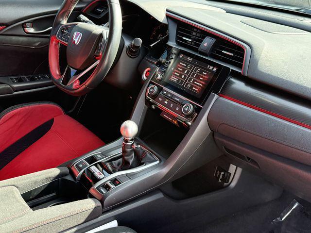 Photo of 2019 Sonic Gray Pearl Honda Civic Type R