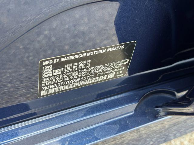 Photo of 2024 Phytonic Blue Metallic BMW 330