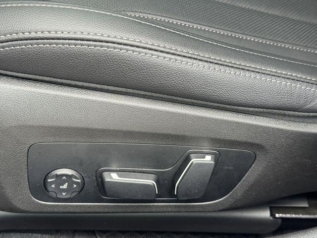 Photo of 2024 Phytonic Blue Metallic BMW 330