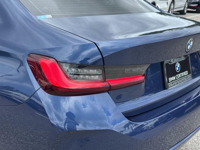 Photo of 2024 Phytonic Blue Metallic BMW 330