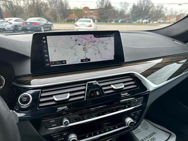 Photo of 2019 Black BMW 530e
