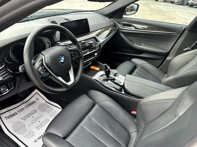 Photo of 2019 Black BMW 530e