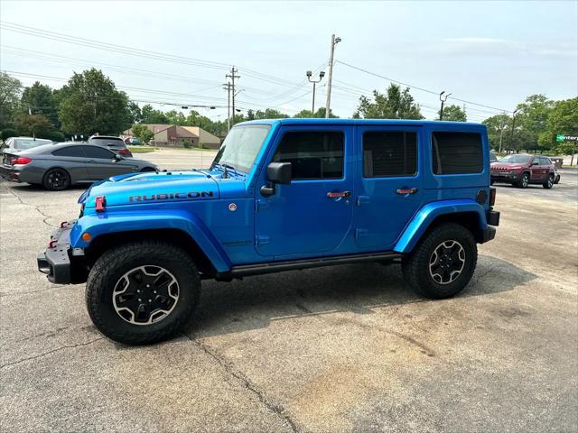 Photo of 2016 Blue Jeep Wrangler Unlimited
