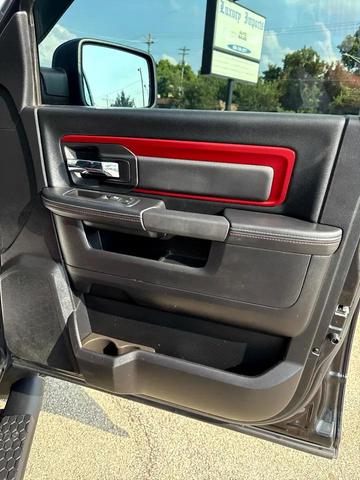Photo of 2015 Black RAM 1500