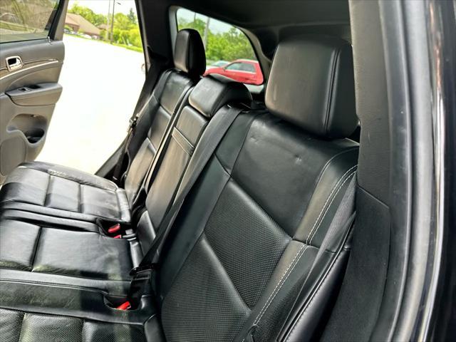 Photo of 2015 Black Jeep Grand Cherokee