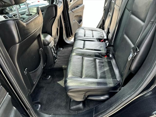Photo of 2015 Black Jeep Grand Cherokee