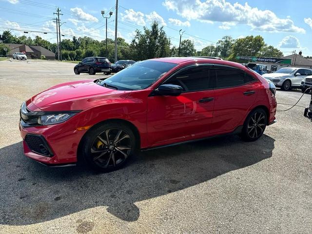 Photo of 2018 Red Honda Civic
