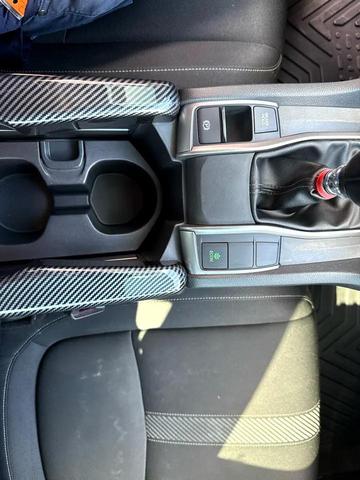 Photo of 2018 Red Honda Civic