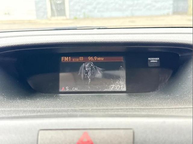 Photo of 2013 Crystal Black Pearl Honda CR-V