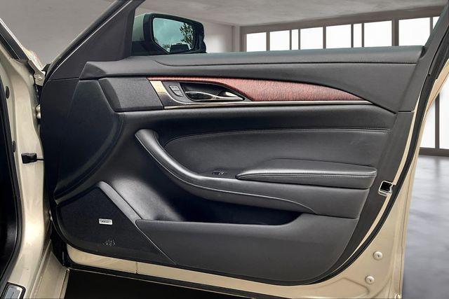 Photo of 2016 Silver Coast Metallic Cadillac CTS