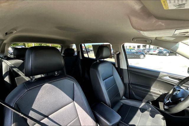 Photo of 2021 Deep Black Pearl Volkswagen Tiguan