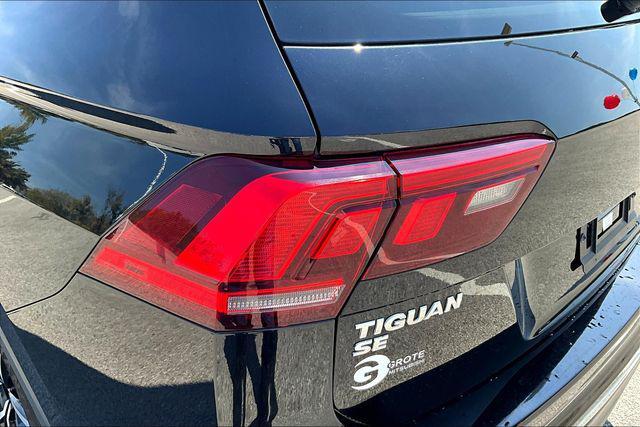 Photo of 2021 Deep Black Pearl Volkswagen Tiguan