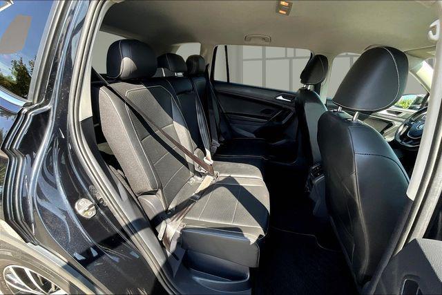 Photo of 2021 Deep Black Pearl Volkswagen Tiguan
