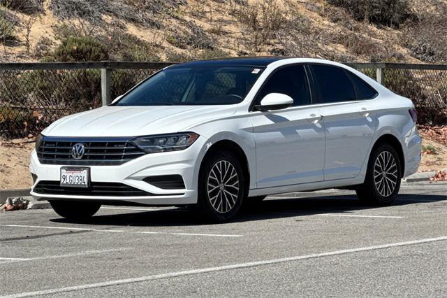 Photo of 2020 Pure White Volkswagen Jetta