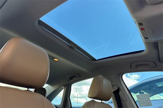 Photo of 2020 Pure White Volkswagen Jetta