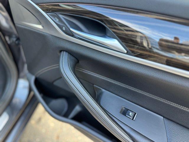 Photo of 2018 Dark Graphite BMW 540