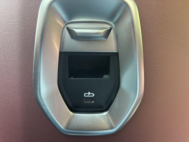 Photo of 2025 Mineral White Metallic BMW 740