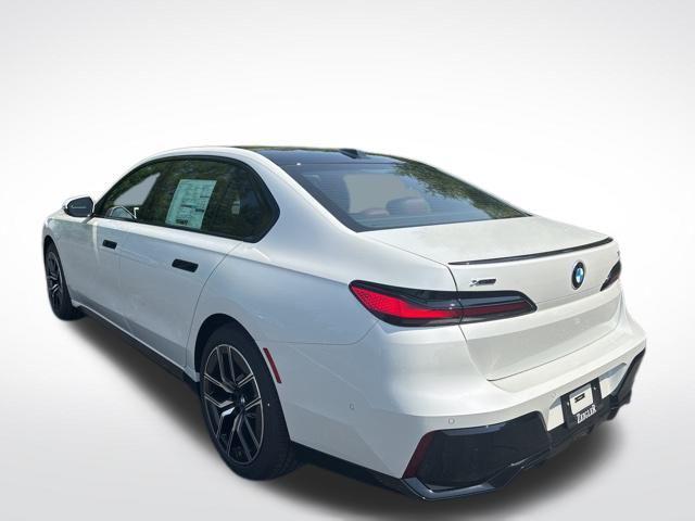 Photo of 2025 Mineral White Metallic BMW 740
