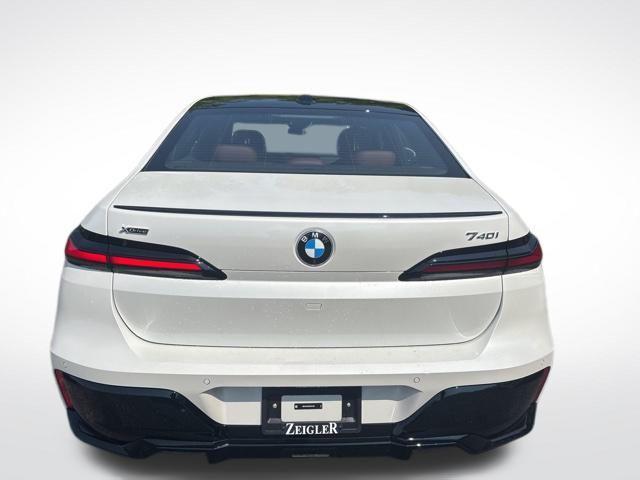 Photo of 2025 Mineral White Metallic BMW 740